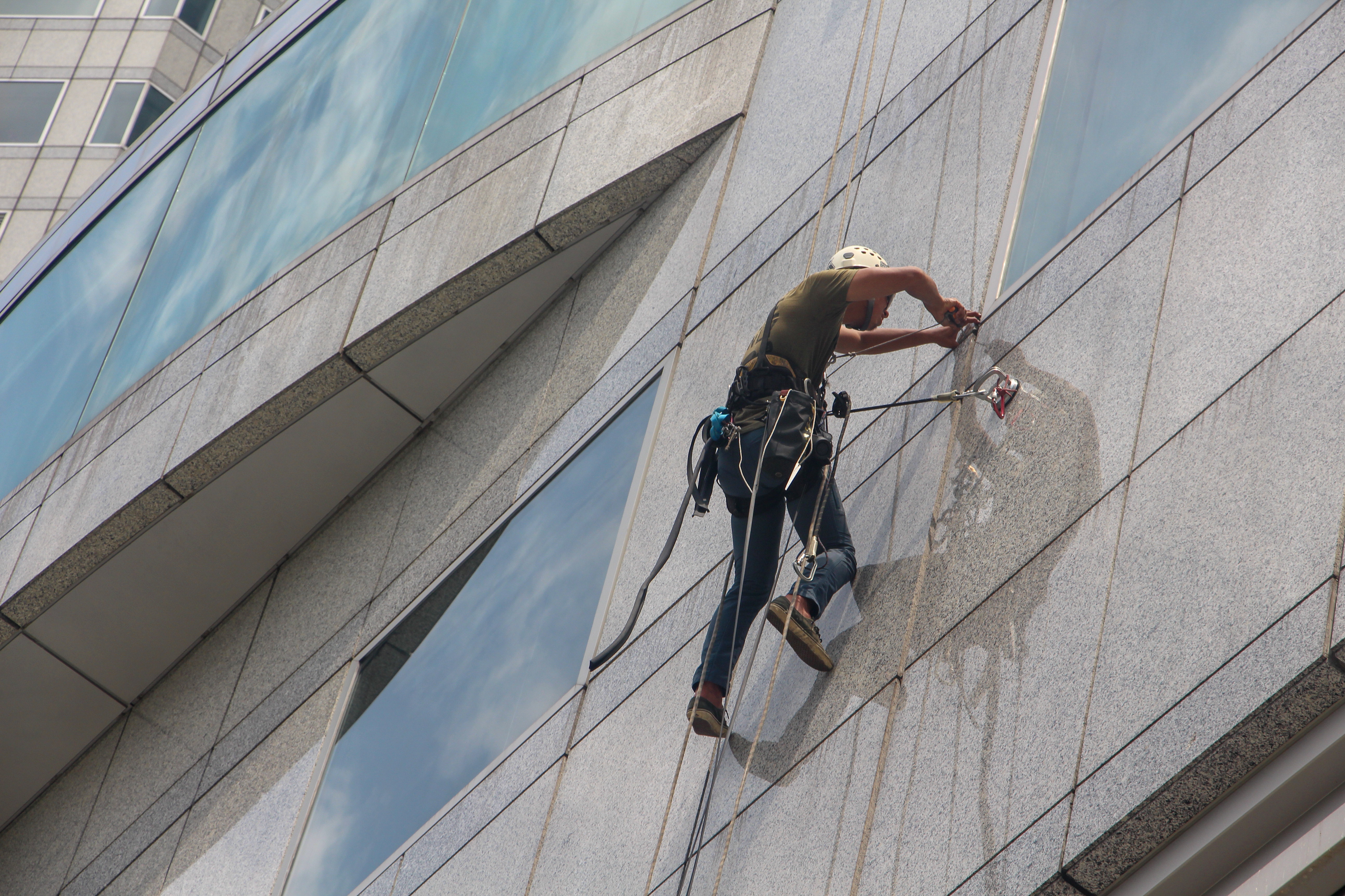 AV cleaning building